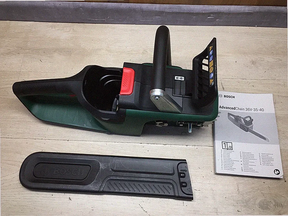 Bosch Akku-Kettensäge AdvancedChain 36V-35-40 Solo, I40041