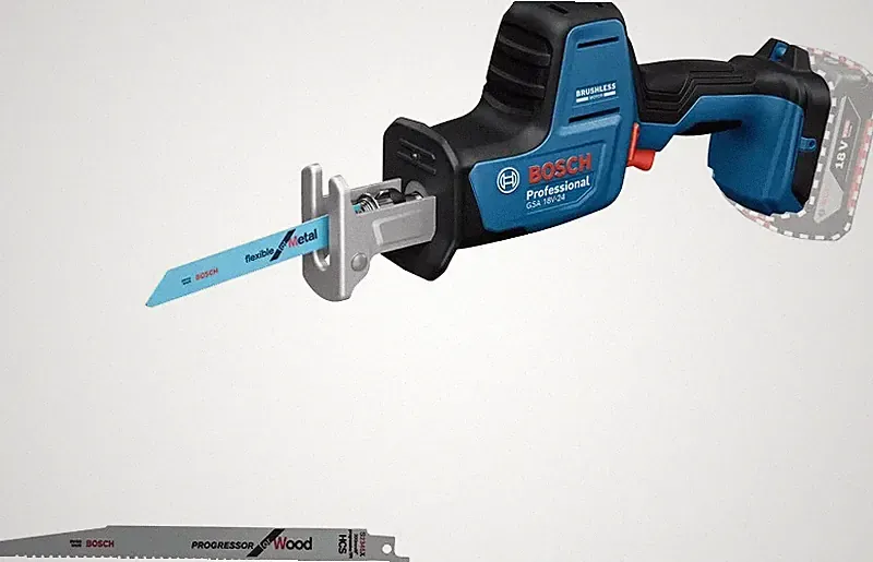 Bosch Professional GSA 18V 24 Akku Säbelsäge Säge Brushless Solo 2x Sägeblätter